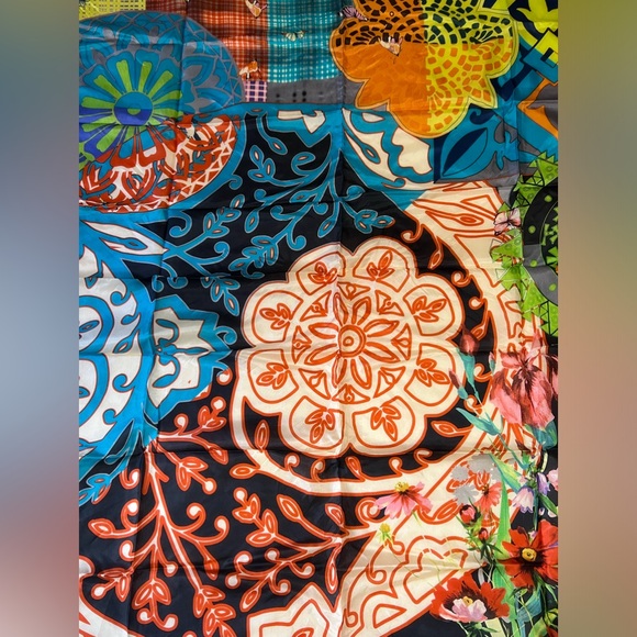 Johnny Was silk scarf - Picture 2 of 4